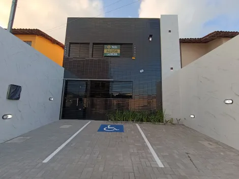 Este prédio comercial é a escolha ideal para quem busca expandir ou iniciar seu negócio em uma das áreas mais movimentadas de João Pessoa. Localizado em Mangabeira 1, próximo à principal avenida, oferece fácil acesso e excelente visibilidade, sendo perfeito para clínicas, escritórios, escolas ou outros tipos de comércio.

Características do Imóvel:

Estrutura Nova e Bem Elaborada: Ambiente moderno, pronto para atender às suas necessidades.
6 Salas Amplas com Banheiros Internos: Todas projetadas para garantir conforto e funcionalidade.
Sala 1 (Piso Superior): 15m² + 15m²
Sala 2: 14m²
Sala 3: 20m²
Sala 4: 20m²
Sala 5: 21m²
Sala 6: 33m²
Área Total Disponível: 360m² (aproximadamente): Espaço ideal para desenvolver seu comércio, seja uma clínica, ambiente de estudos ou outras atividades comerciais.

Diferenciais:

Localização Privilegiada: Próximo à principal de Mangabeira, em uma área de grande circulação de pessoas e fácil acesso.
Ambientes Funcionais e Versáteis: Perfeito para diferentes tipos de negócios.
Aproveite esta oportunidade de investir em um prédio comercial que oferece o melhor custo-benefício em uma das regiões que mais cresce em João Pessoa!