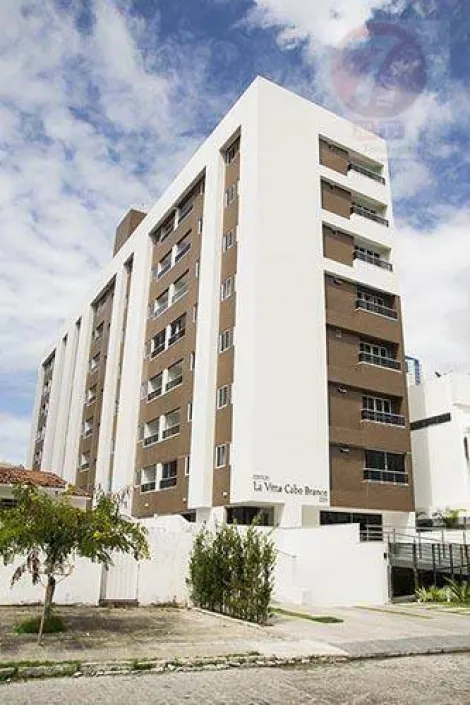 Descubra o prazer de morar em um dos bairros mais desejados de João Pessoa! Este apartamento no Cabo Branco oferece a combinação perfeita de conforto, praticidade, e uma infraestrutura completa de lazer.

Características do Apartamento:

Apartamento mobiliado idêntico às fotos.

- Sala para 2 Ambientes:
      Ampla e bem iluminada, perfeita para criar espaços de estar e jantar.
- Varanda:
      Ideal para relaxar e aproveitar a brisa do mar.
- 3 Quartos Sociais, sendo 1 Suíte:
      Quartos espaçosos e confortáveis, com a privacidade de uma suíte.
- Cozinha:
      Funcional e equipada, pronta para suas necessidades diárias.
- Circulação Interna:
      Facilita o acesso a todos os ambientes do apartamento.
- Área de Serviço:
      Equipada com lava e seca, proporcionando praticidade.
- Banheiro Social:
      Moderno, atende bem a toda a família e visitas.
- 2 Vagas de Garagem:
      Segurança e comodidade para estacionar seus veículos.

Destaques do Prédio:

- Área Gourmet:
     Perfeita para receber amigos e família em momentos especiais.
- Piscina:
     Ideal para relaxar e aproveitar os dias de sol.
- Espaço Kids:
     Um ambiente seguro e divertido para as crianças.
- Salão de Festas:
     Espaço completo para celebrações e eventos.


Este apartamento no Cabo Branco oferece tudo o que você precisa para uma vida confortável e cheia de qualidade. Aproveite essa oportunidade e viva em um dos melhores bairros da cidade, com todo o lazer que você e sua família merecem!