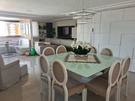 Lindo apartamento no Jardim Oceania ? Conforto, praticidade e excelente localização!

Este belíssimo apartamento foi cuidadosamente projetado para oferecer conforto e qualidade de vida. Situado em uma das melhores áreas do Jardim Oceania, você estará a poucos minutos do Parque Parahyba 2, ideal para suas caminhadas matinais ou para momentos de lazer com as crianças, em um ambiente tranquilo e seguro.

Além disso, o imóvel fica próximo ao Parahyba Mall, farmácias, bares, restaurantes, supermercados e uma variedade de outros serviços que tornam o seu dia a dia mais prático e conveniente.

O apartamento conta com:

150m², o que o deixa com ambientes espaçosos e confortáveis
3 quartos, sendo 2 suítes
Dependência completa de empregada
Sala ampla para 3 ambientes
Varanda gourmet integrada à sala
WC Social
Cozinha bem planejada
Área de serviço
2 vagas de garagem
A posição do apartamento é nascente/sul, garantindo excelente ventilação e muita luz natural durante o dia.

Estrutura de lazer:

Piscina
Salão de festas
Churrasqueira
Espaço Gourmet
Elevador
Portaria 24h, oferecendo total segurança e comodidade
Não perca a oportunidade de viver em um local que oferece o equilíbrio perfeito entre conforto, localização e qualidade de vida. Agende sua visita e encante-se!